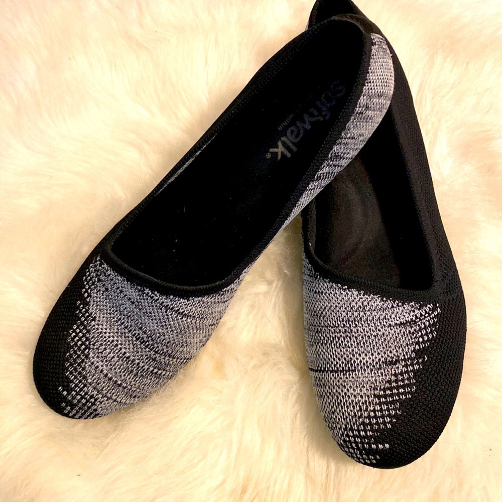 Softwalk Find Comfort Within Black/Gray Flat Canvas Shoes
